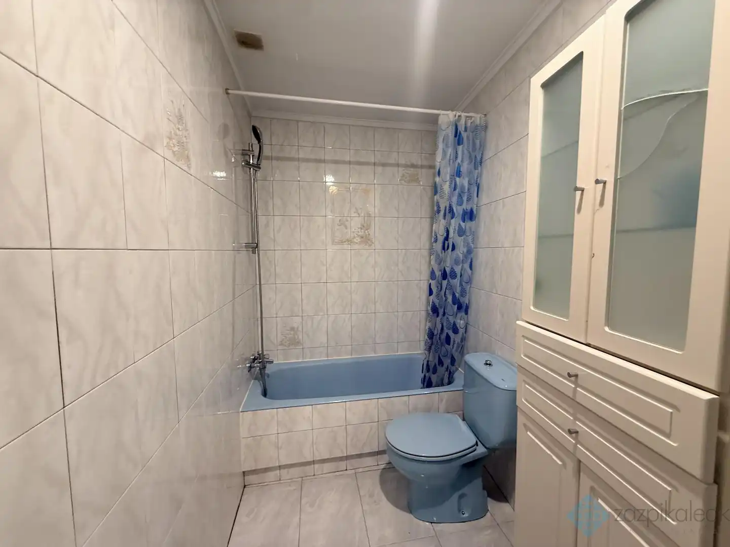 Baño de Piso de alquiler en Bilbao  con Calefacción