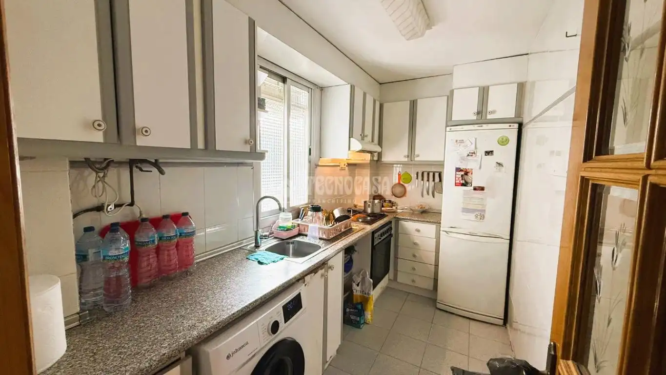 Cocina de Piso en venta en Valencia con Aire acondicionado y Balcón
