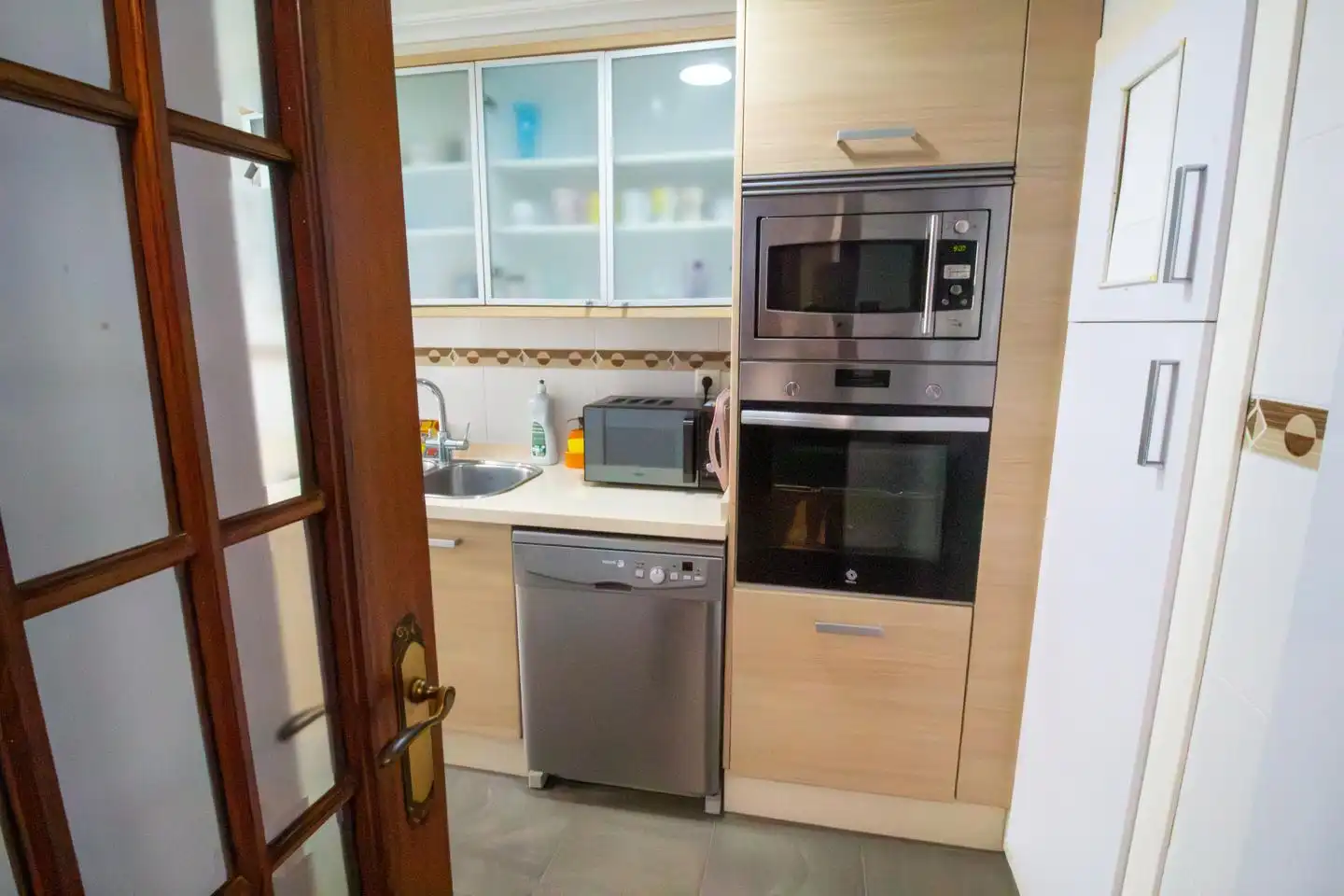 Kitchen of Flat for rent in Valencia  with Air Conditioner and Furnished