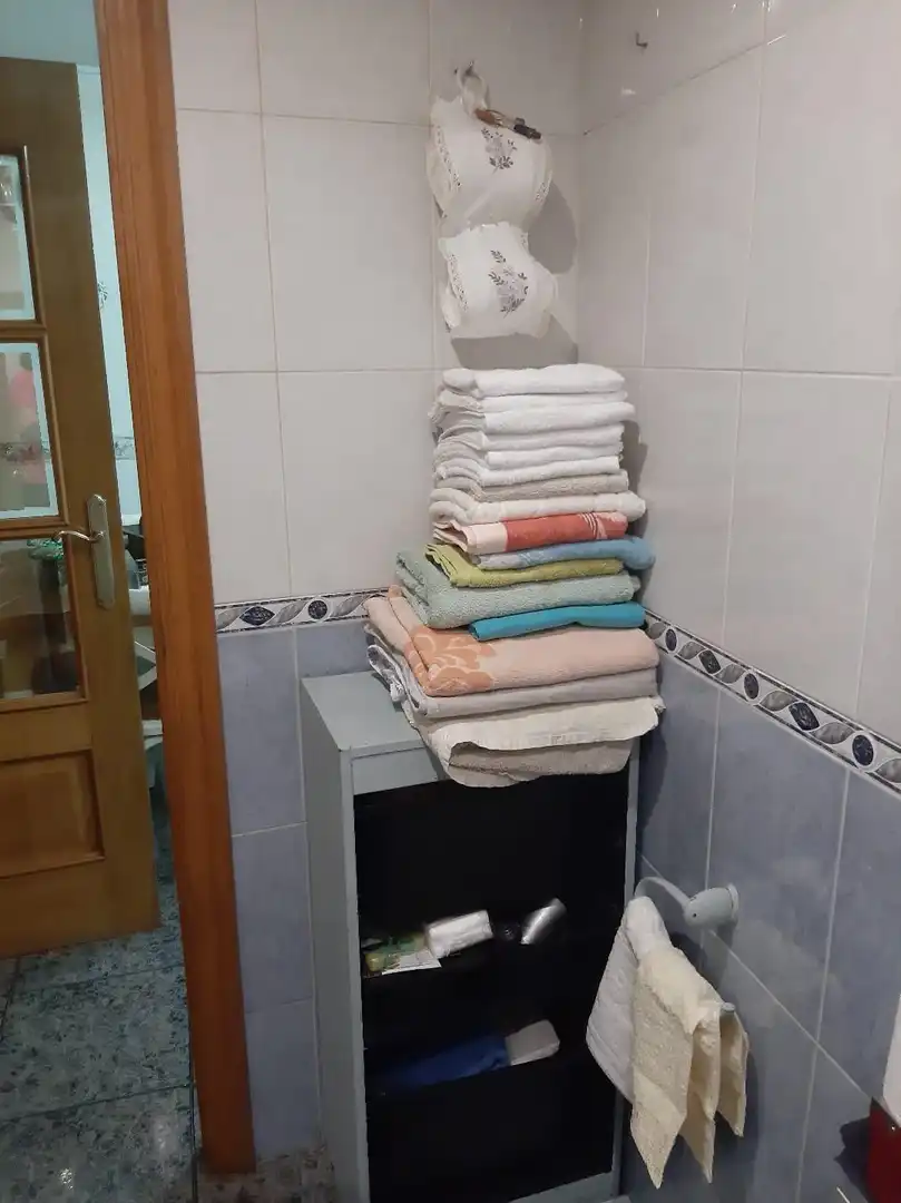 Bathroom of Houses for sale in Puente de Domingo Flórez  with Heating