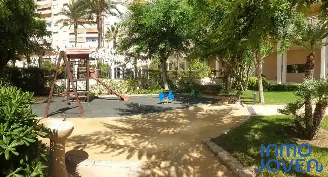 Apartamento de alquiler en Carrer Hisenda de l'Administrador, Playa Muchavista