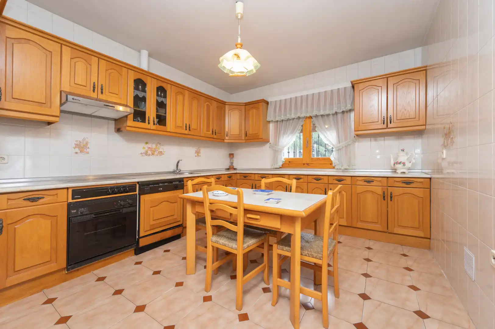Cocina de Casa o chalet en venta en Colmenar Viejo con Calefacción, Parquet y Terraza