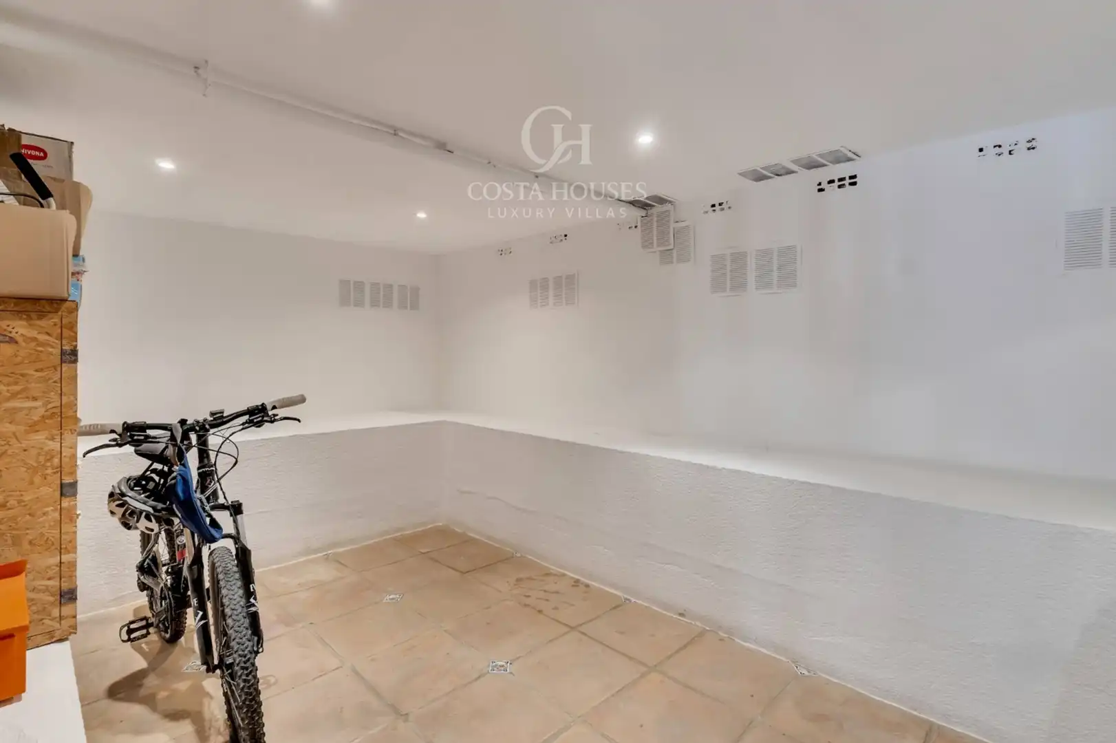 Houses for sale in Jávea / Xàbia  with Air Conditioner, Heating and Private garden