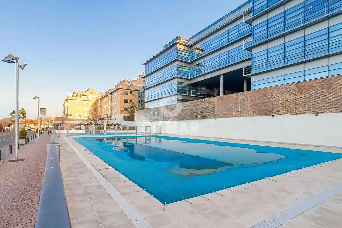 Schwimmbecken von Maisonette zum Verkauf in Madrid mit Heizung, Privatgarten und Abstellraum