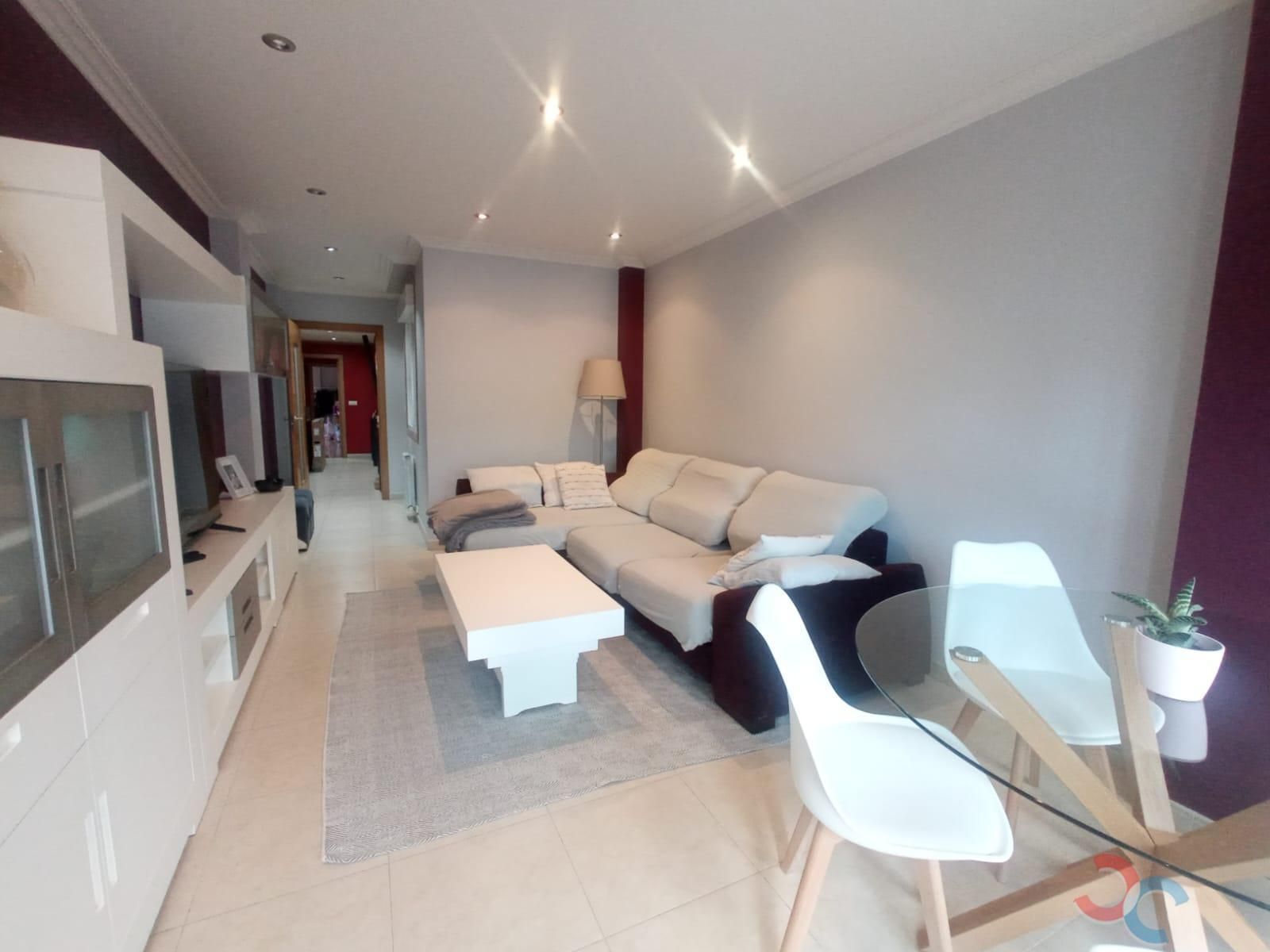 Sala d'estar de Pis en venda en Marín amb Calefacció, Terrassa i Traster