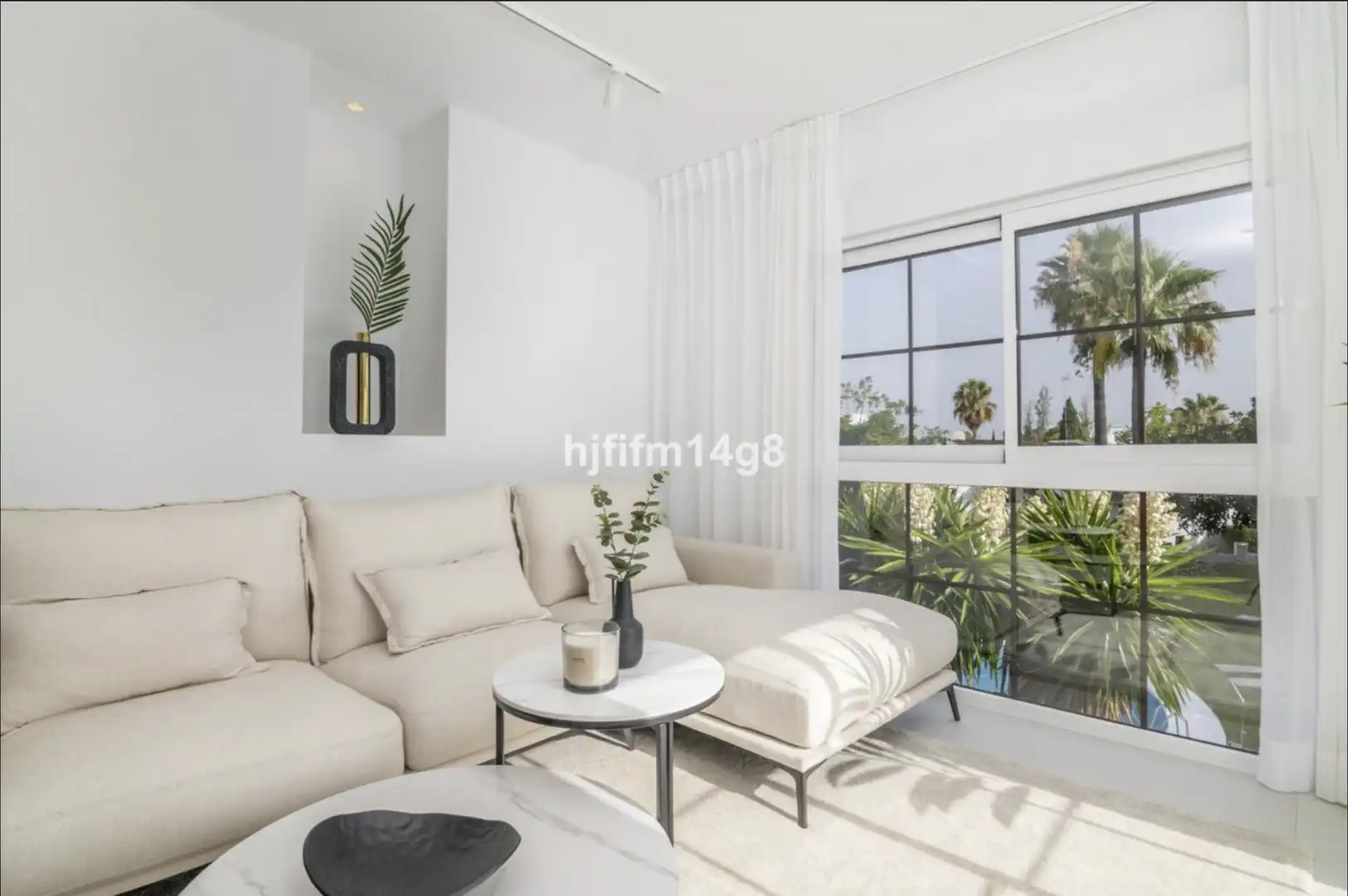 Apartamento con piscina en venta en Nueva Andalucía, imagen 2