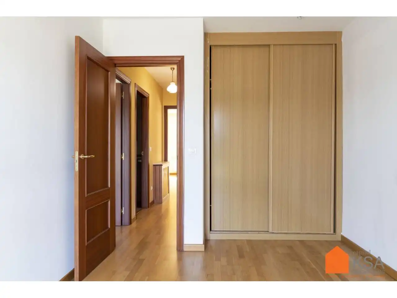 Casa adosada en venta en Santiago de Compostela  con Jardín privado, Parquet y Terraza