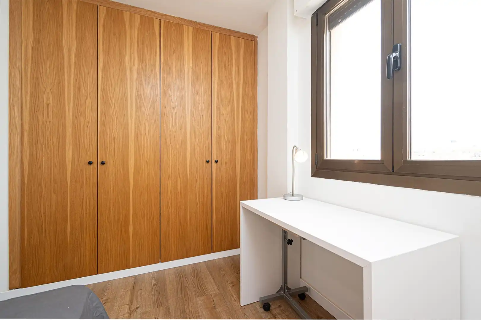 Habitación de Piso de alquiler en  Palma de Mallorca con Aire acondicionado, Calefacción y Amueblado