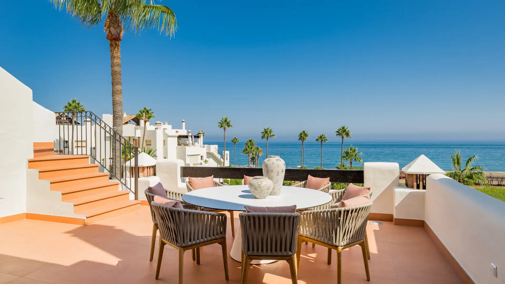 Ático con piscina en venta en Estepona Pueblo, imagen 3