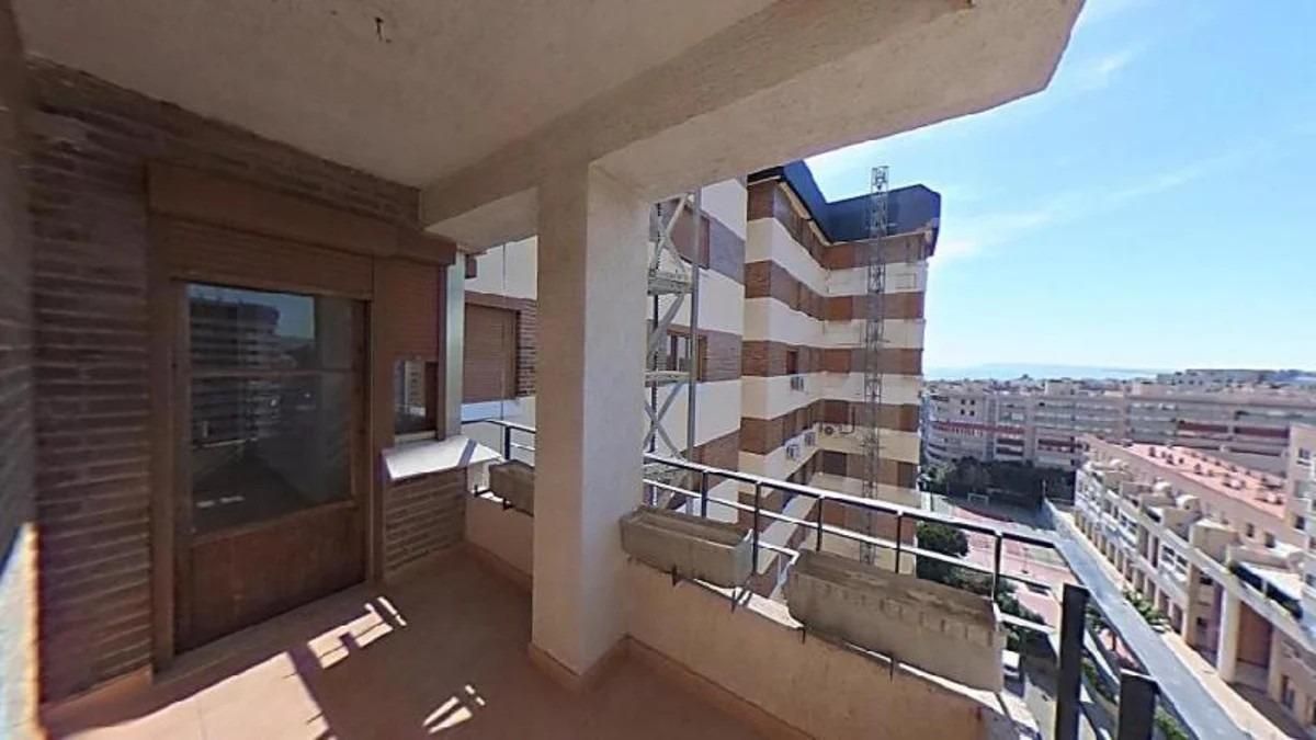Piso en venta en Avenida del Alcalde Lorenzo Carbonell, Babel, Benalúa - Babel