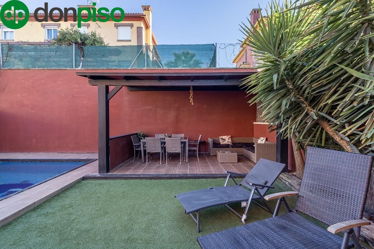 Terrassa de Casa adosada en venda en Alhendín amb Aire condicionat, Jardí privat i Terrassa