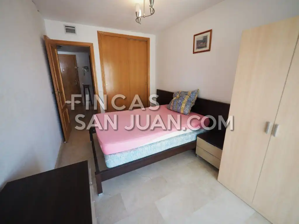 Habitación de Piso de alquiler en Villajoyosa / La Vila Joiosa con Terraza, Amueblado y Piscina comunitaria