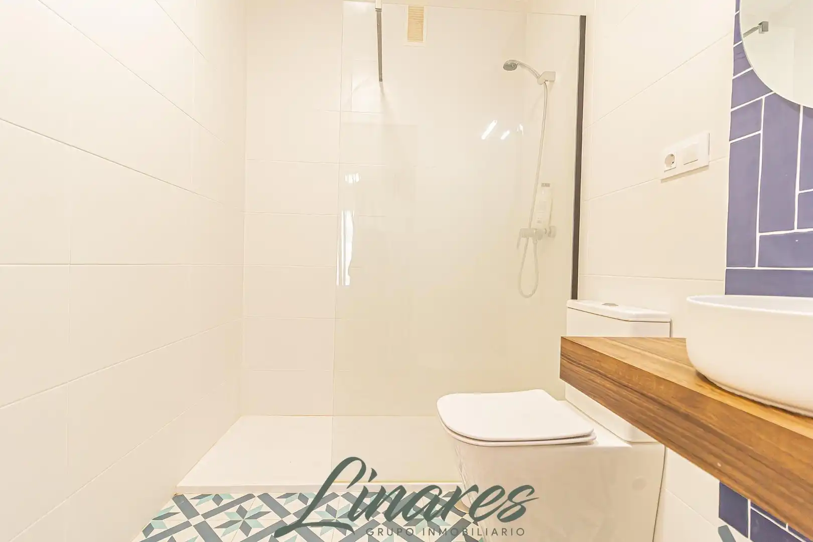 Bany de Apartament en venda en La Manga del Mar Menor amb Terrassa