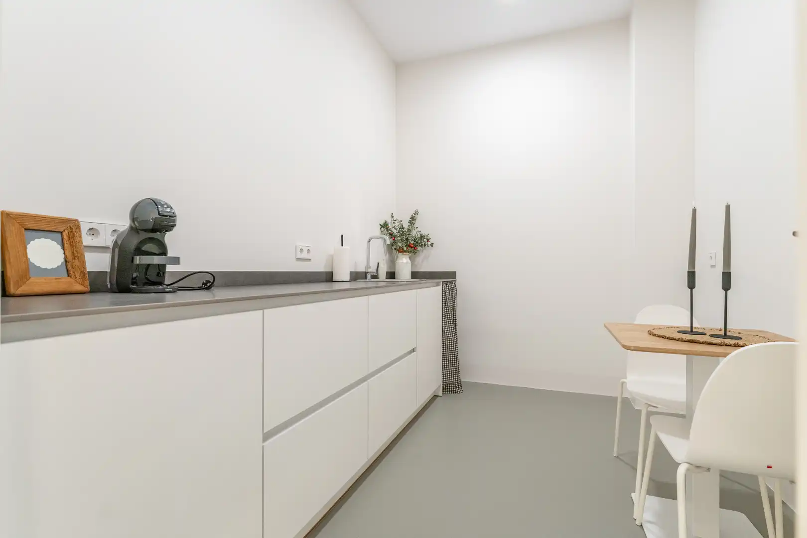 Küche von Büro zur Miete in Reus mit Klimaanlage, Heizung und Balkon