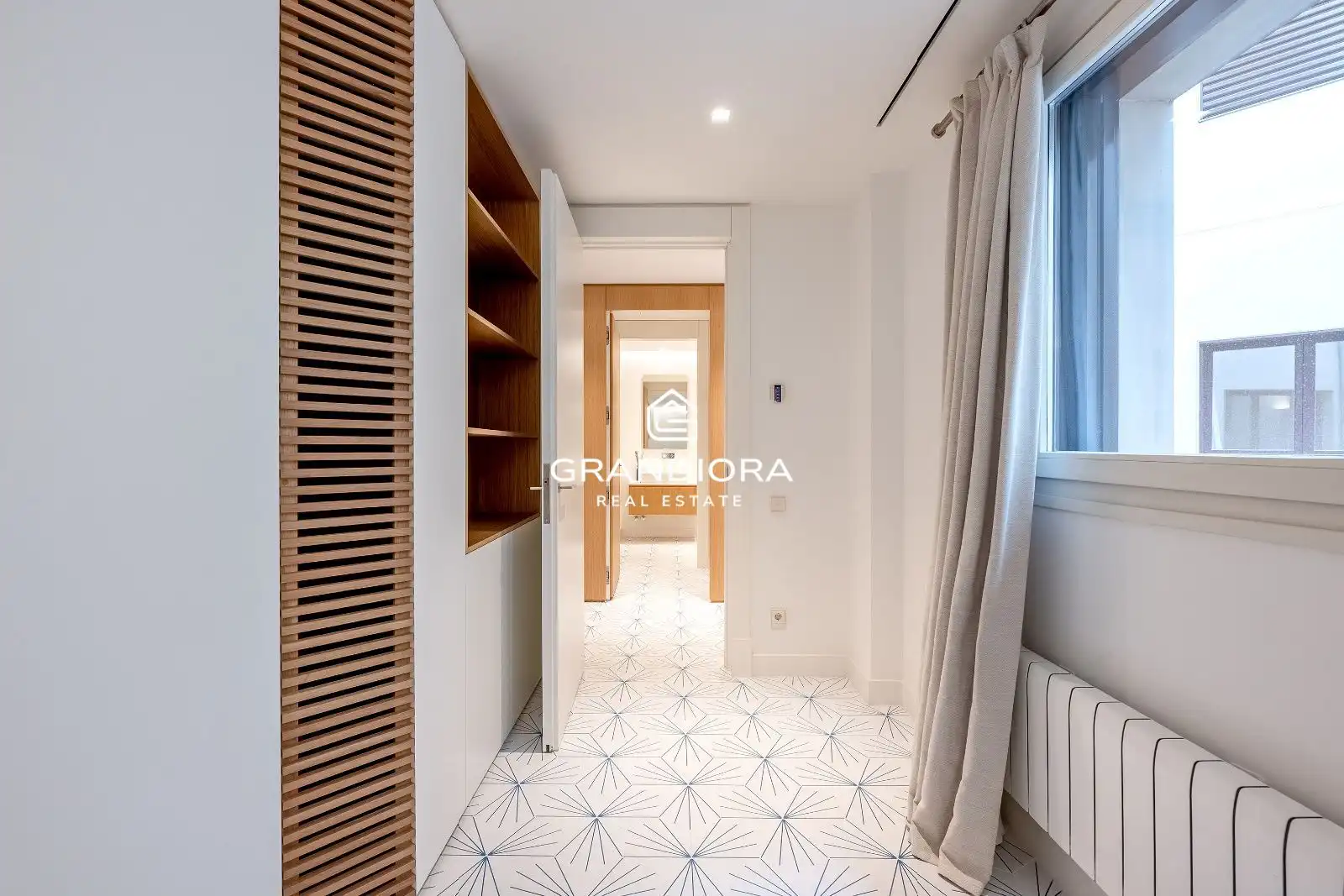 Wohnung zum Verkauf in Barcelona mit Schwimmbad und Gemeinschaftspool