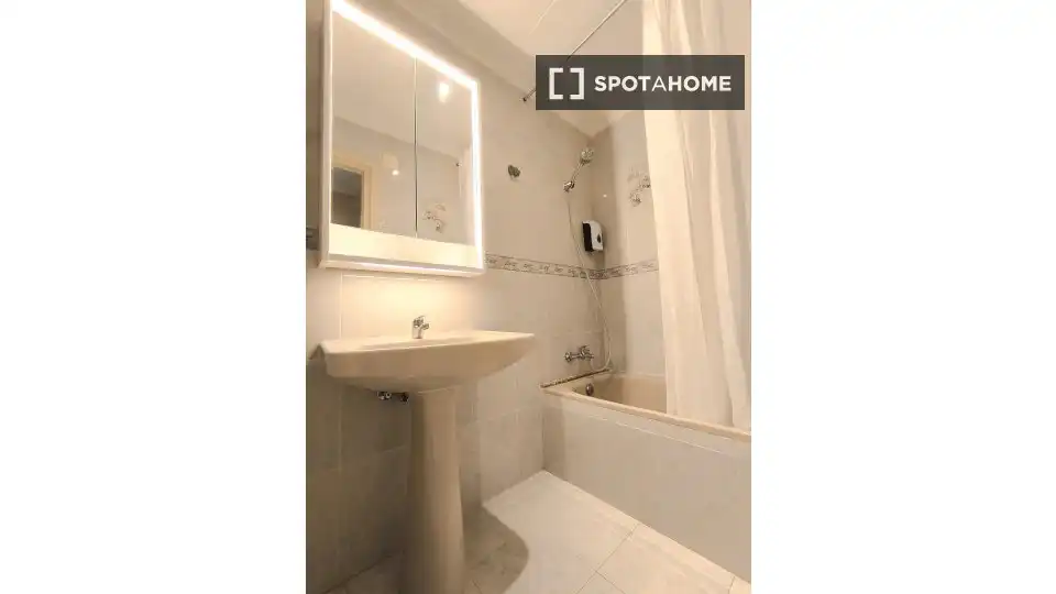 Baño de Piso de alquiler en Sueca con Aire acondicionado, Calefacción y Amueblado