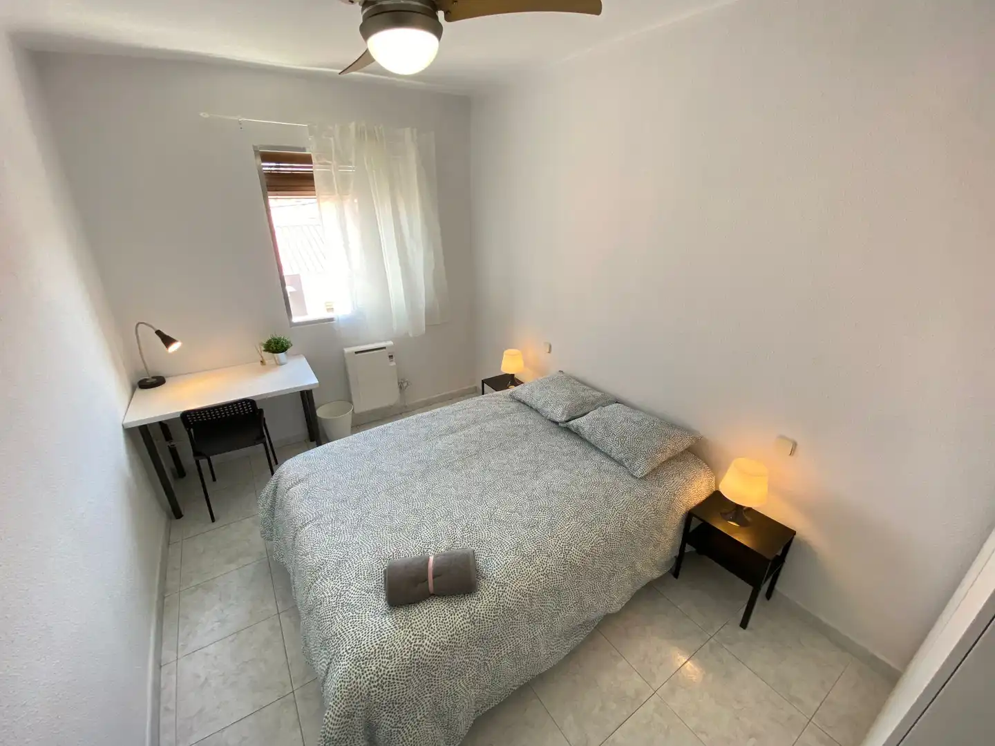 Room in Calle del Puerto de la Morcuera, 16, San Diego
