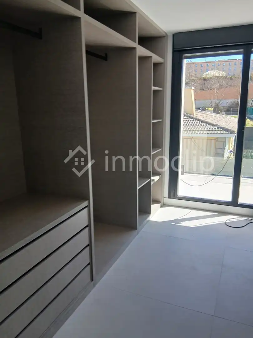 Dormitori de Casa o xalet en venda en Villamayor amb Calefacció, Jardí privat i Terrassa