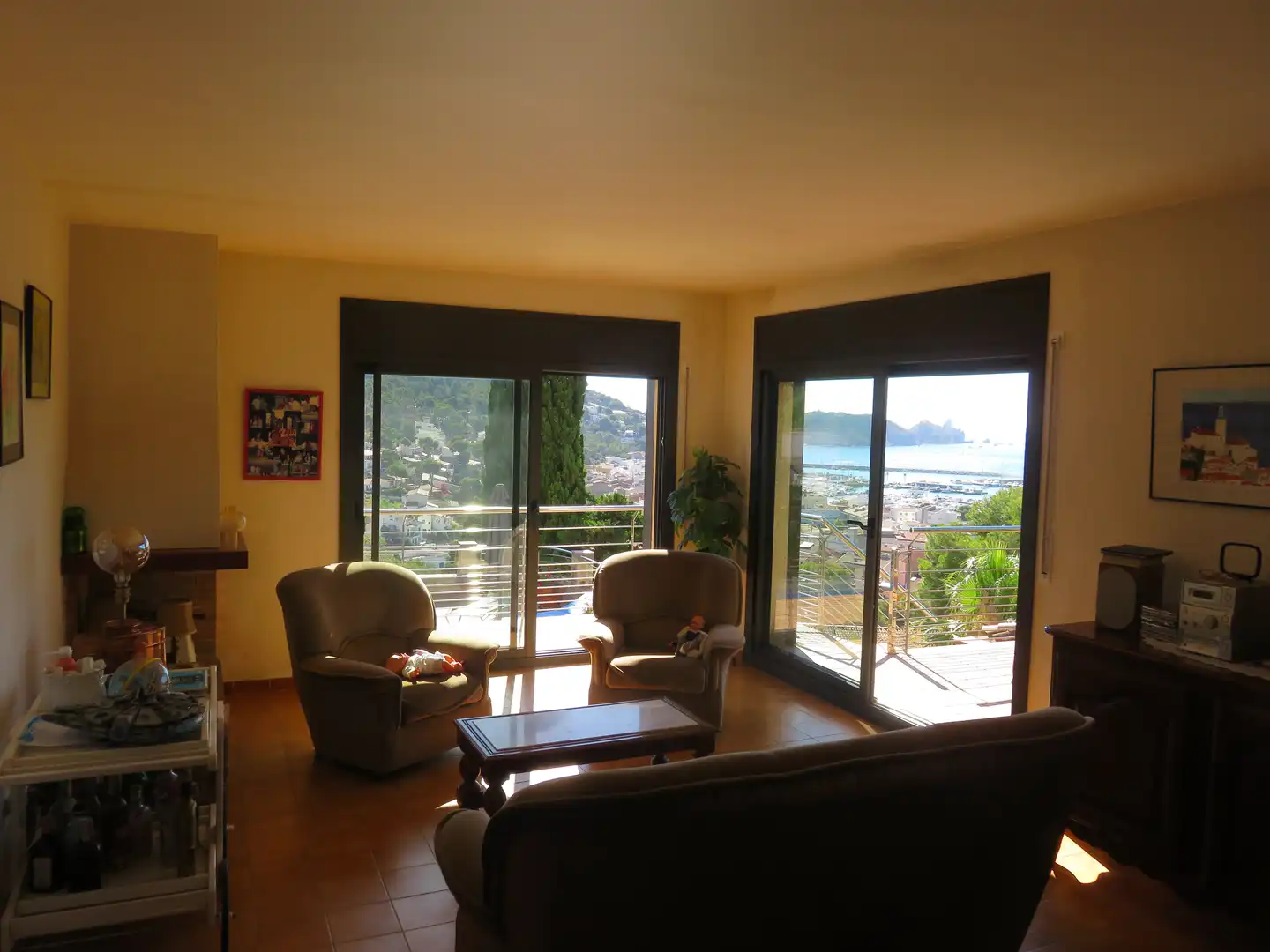 Sala de estar de Casa o chalet en venta en L'Estartit con Jardín privado, Piscina y Amueblado