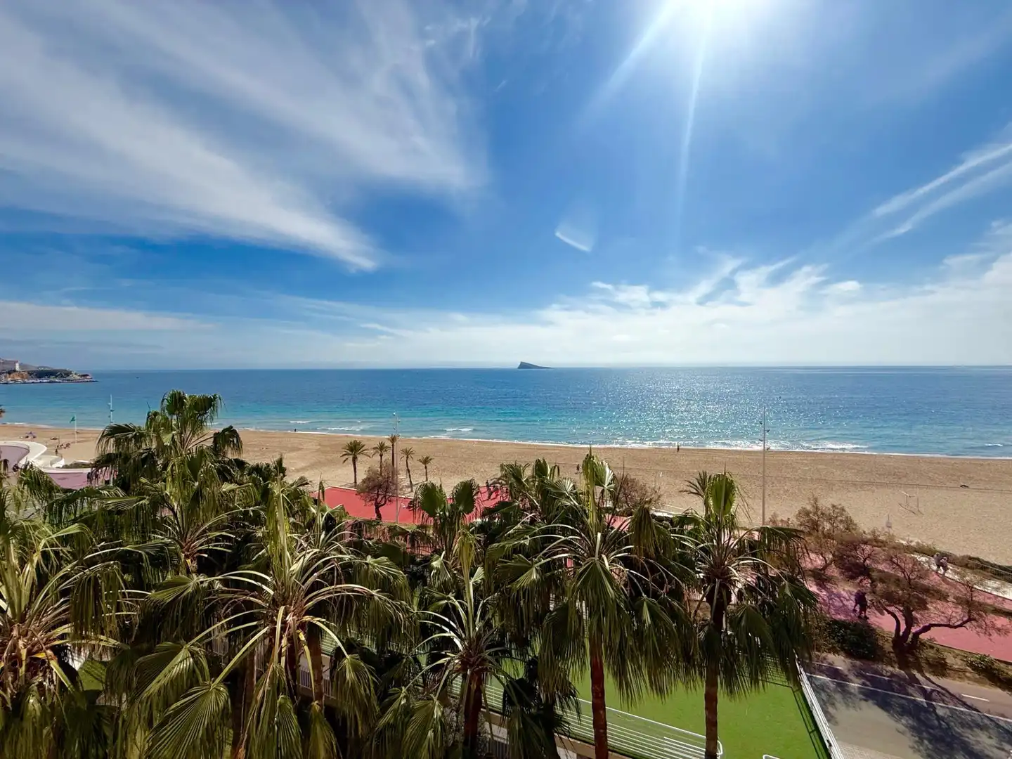 Vista exterior de Apartamento en venta en Benidorm con Aire acondicionado, Jardín privado y Amueblado