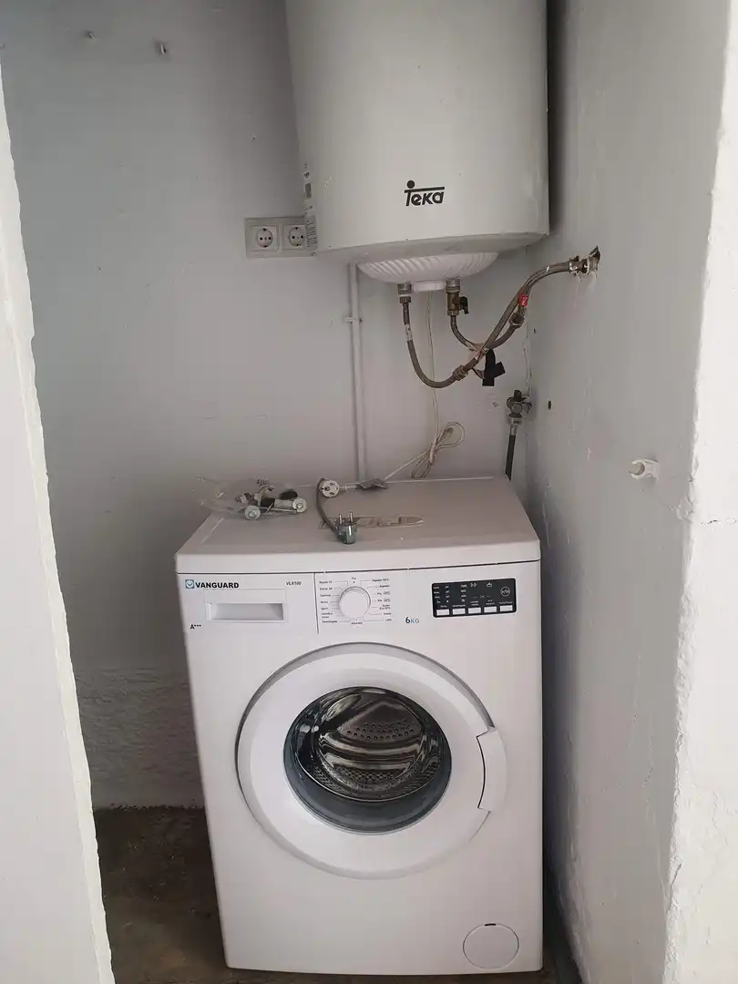 Flat for rent in Avenida Virgen del Rocío, Centro - Doña Mercedes