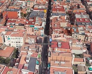 Vista exterior de Àtic en venda en Santa Coloma de Gramenet amb Balcó