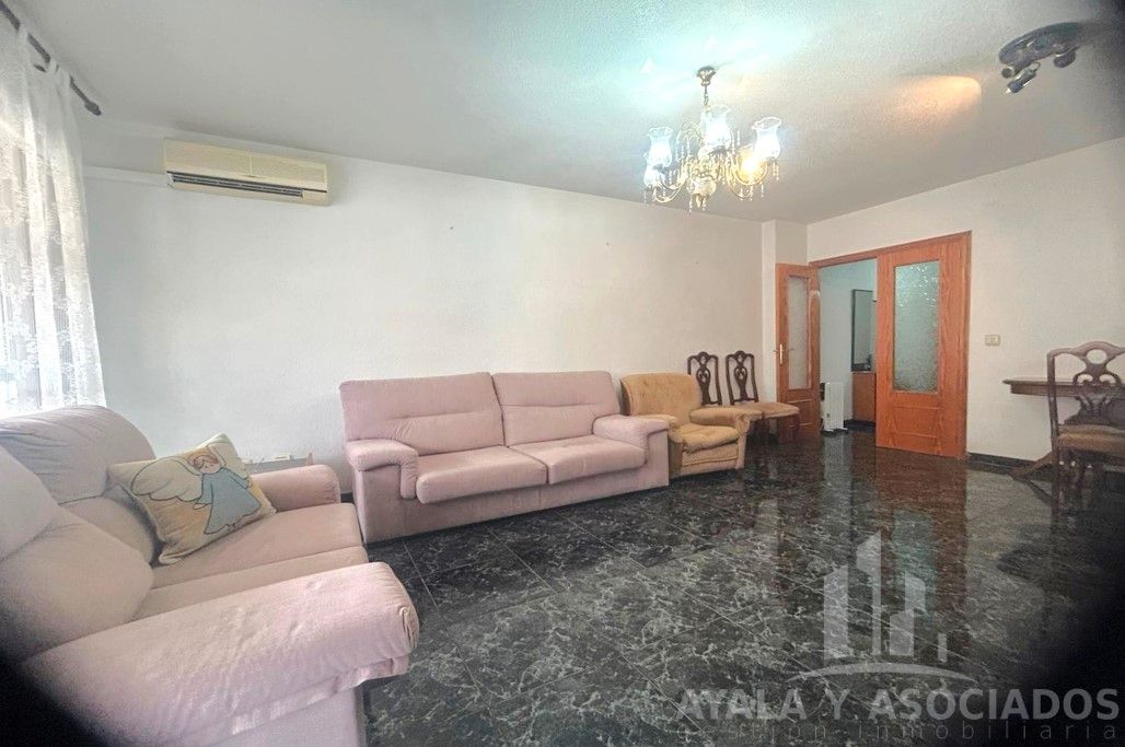 Living room of Flat for sale in La Unión  with Air Conditioner, Heating and Storage room