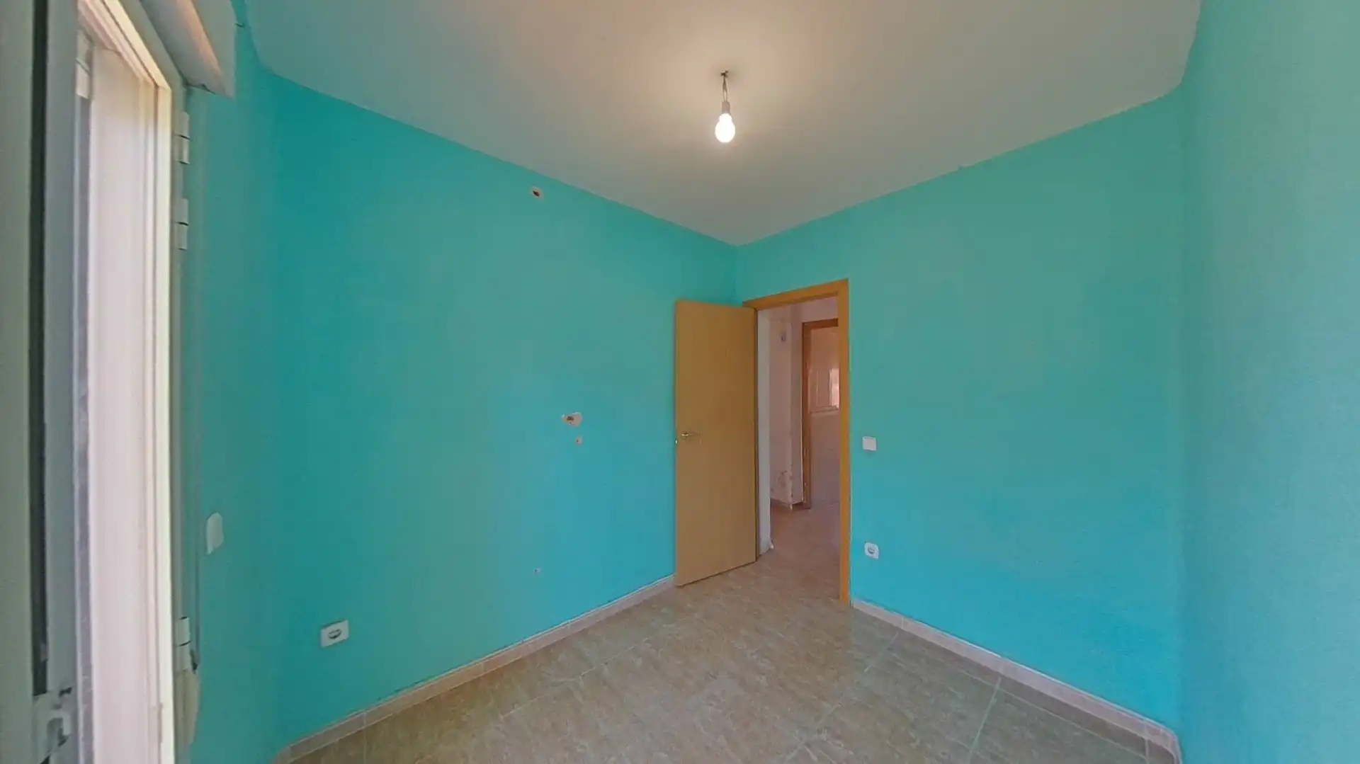 Habitación de Piso en venta en Madrid con Balcón