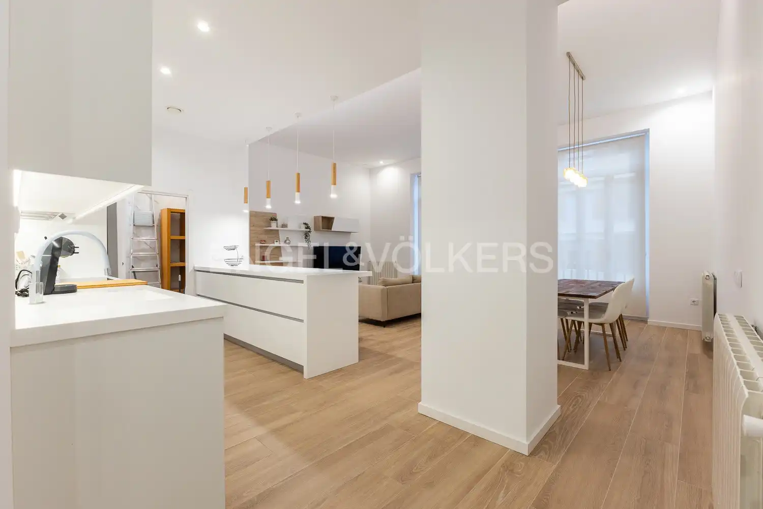 Cuina de Pis de lloguer en Valencia amb Aire condicionat, Calefacció i Parquet