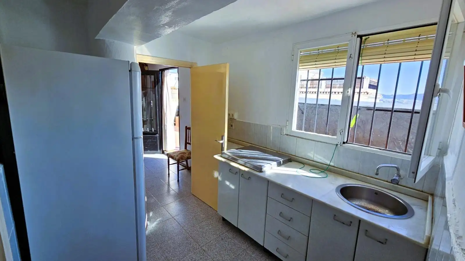 Cuina de Casa adosada en venda en Salobreña amb Terrassa