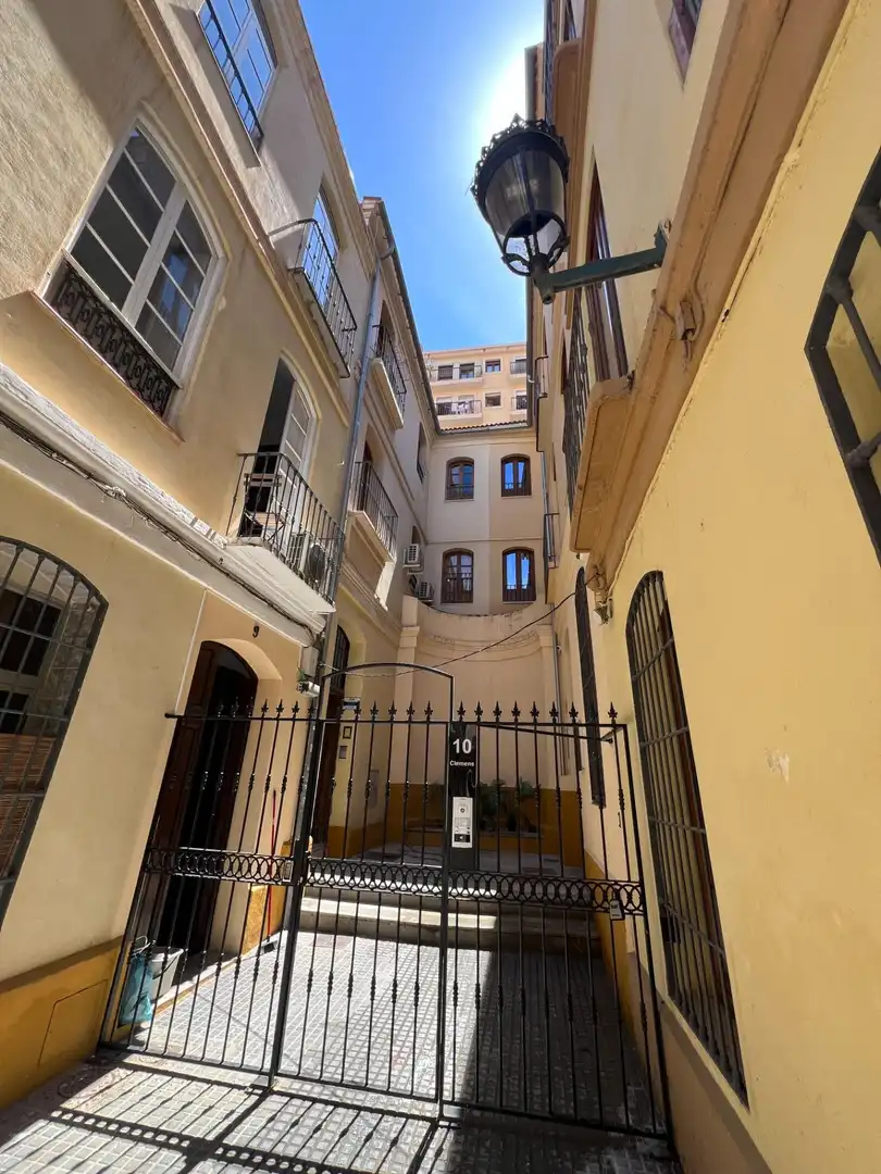 Vista exterior de Edificio en venta en Málaga