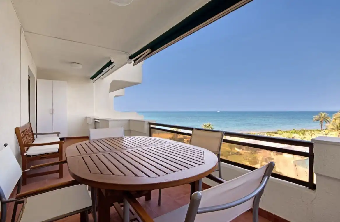 Apartamento con piscina en venta en Las Marinas / Les Marines
