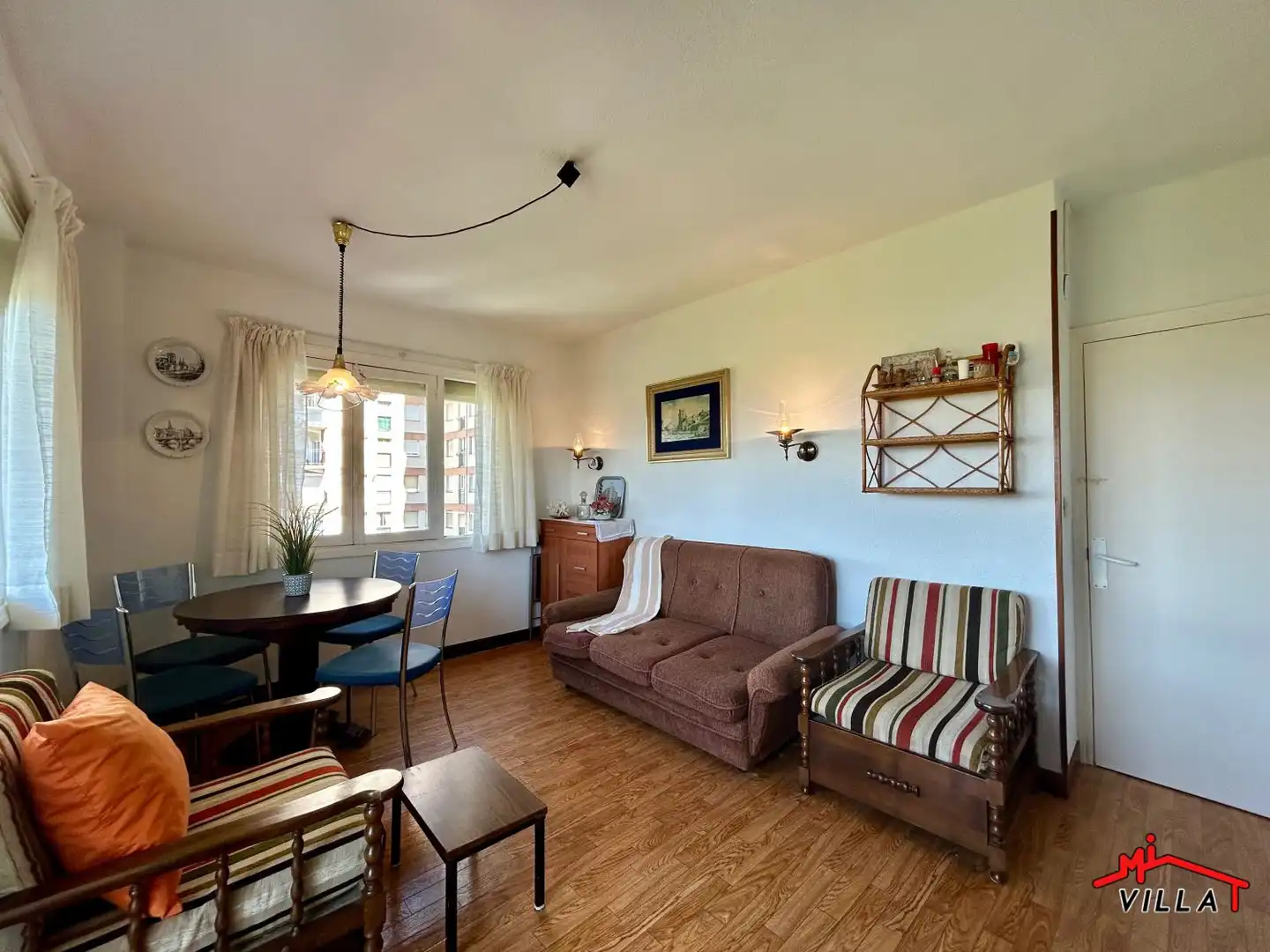 Living room of Flat for sale in Laredo  with Terrace and Furnished