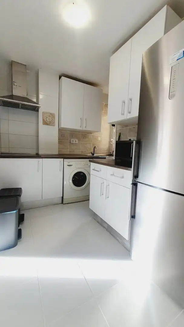 Kitchen of Flat for rent in Madrid  with Air Conditioner, Furnished and Washing machine