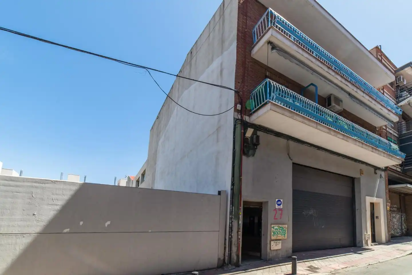 Exterior view of Commercial properties for rent in Madrid