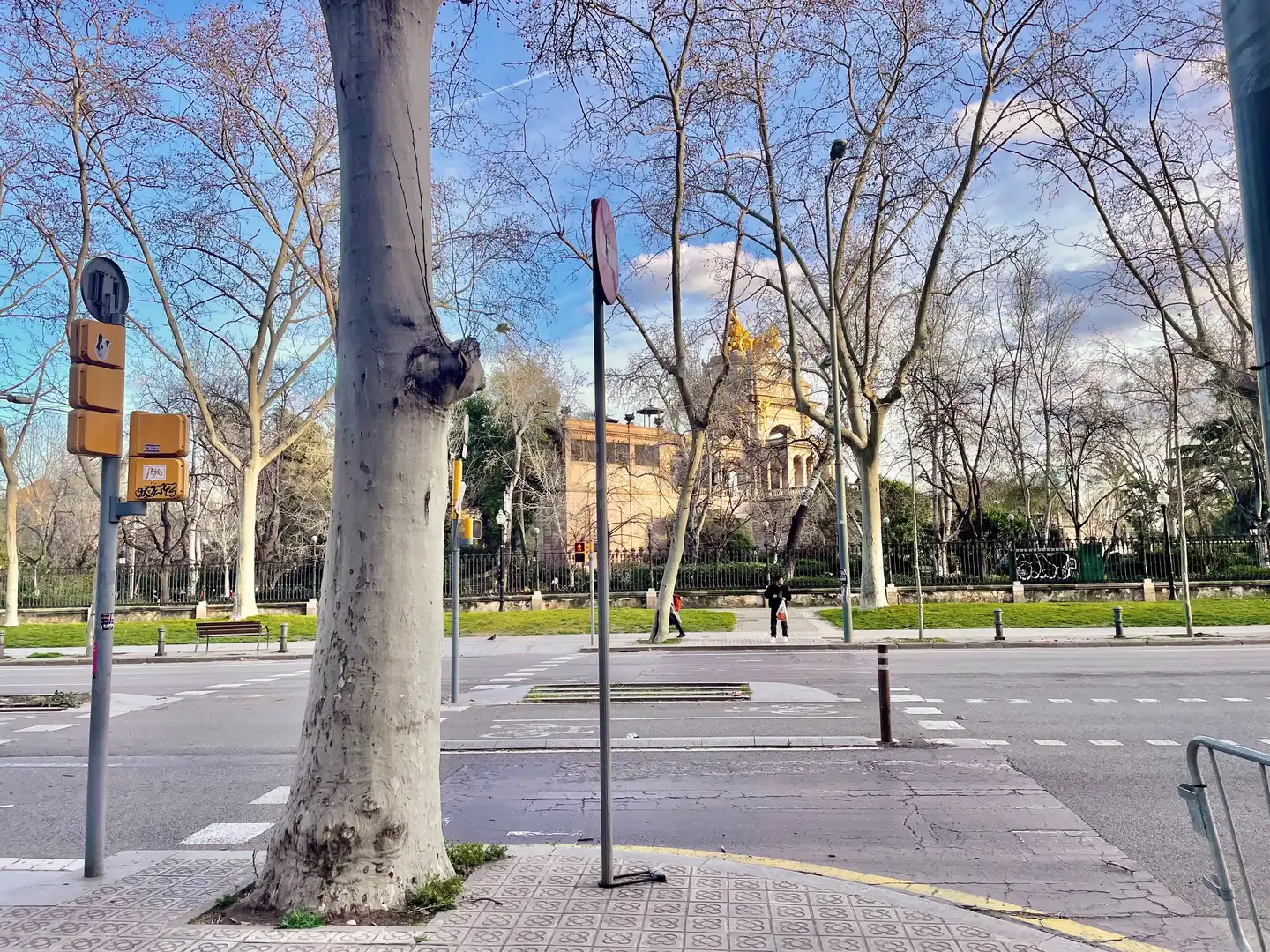 Vista exterior de Piso en venta en Barcelona con Aire acondicionado y Calefacción