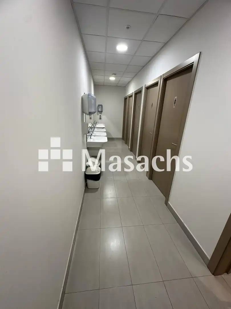 Baño de Oficina de alquiler en Girona