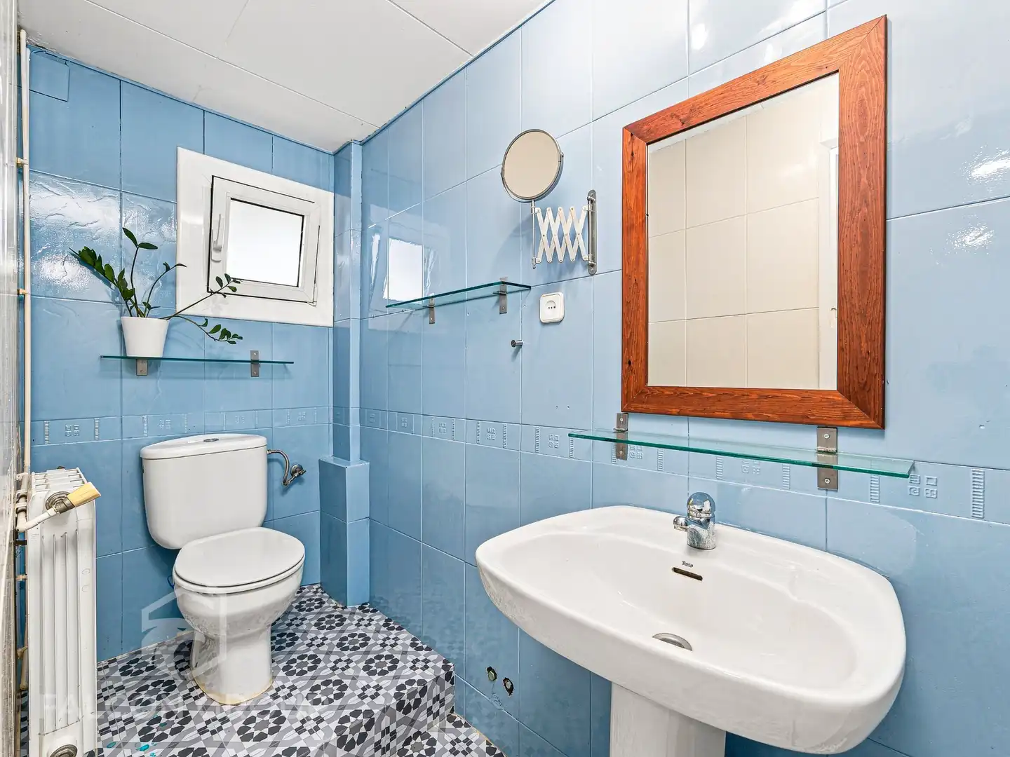 Bathroom of Houses for sale in Canyelles  with Air Conditioner, Heating and Private garden