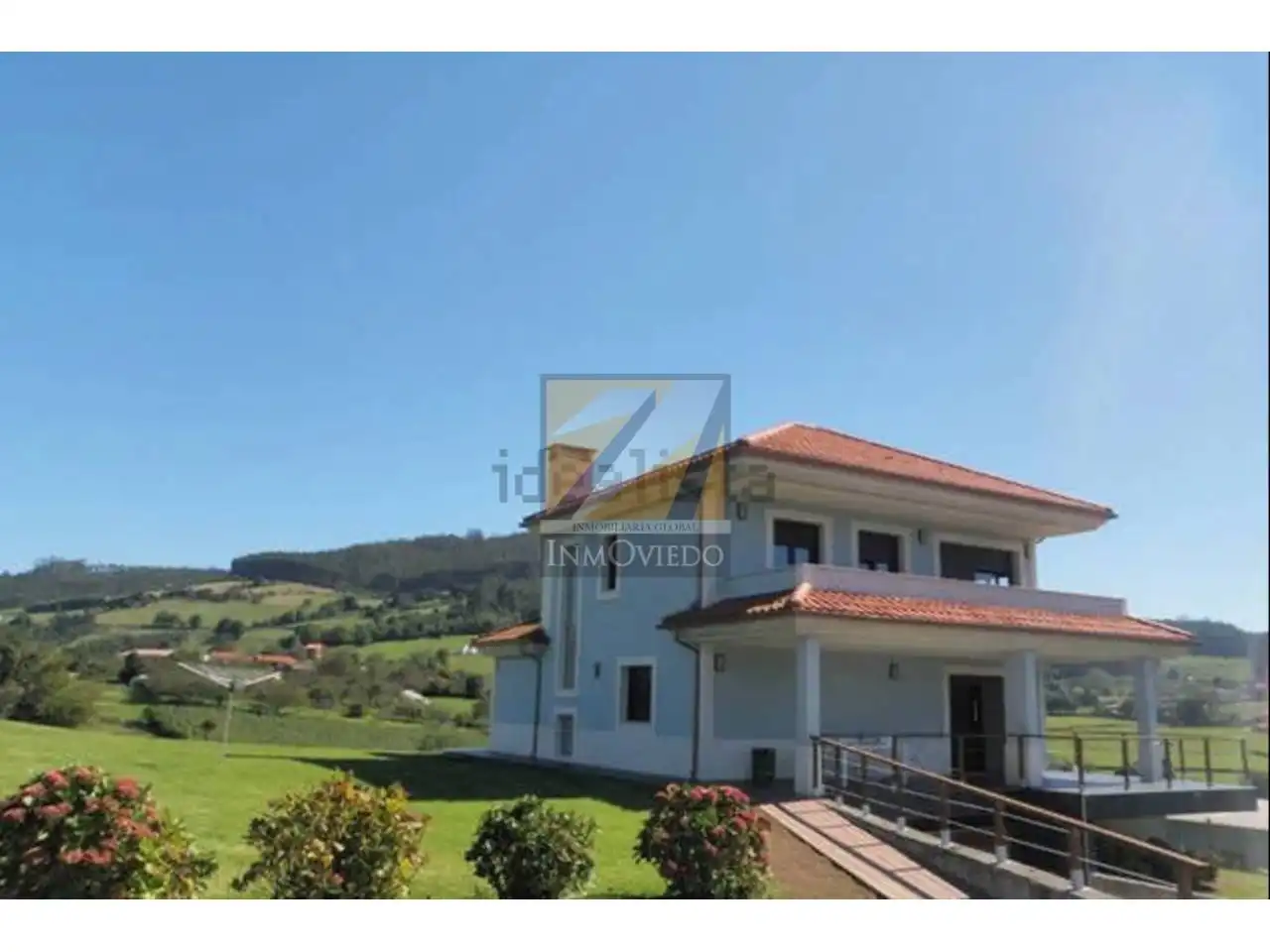 Detached house with garden for sale in Calle cadamancio