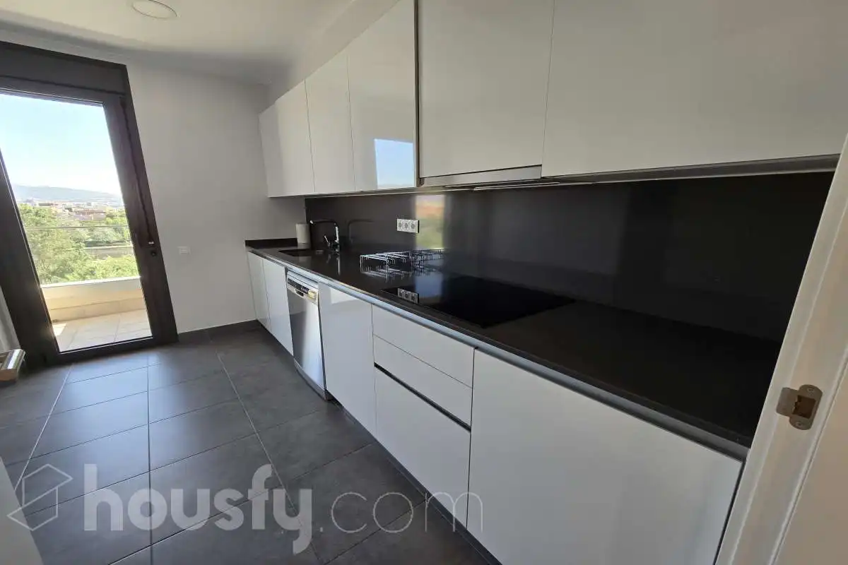Küche von Wohnung zur Miete in Sant Adrià de Besòs mit Klimaanlage und Balkon