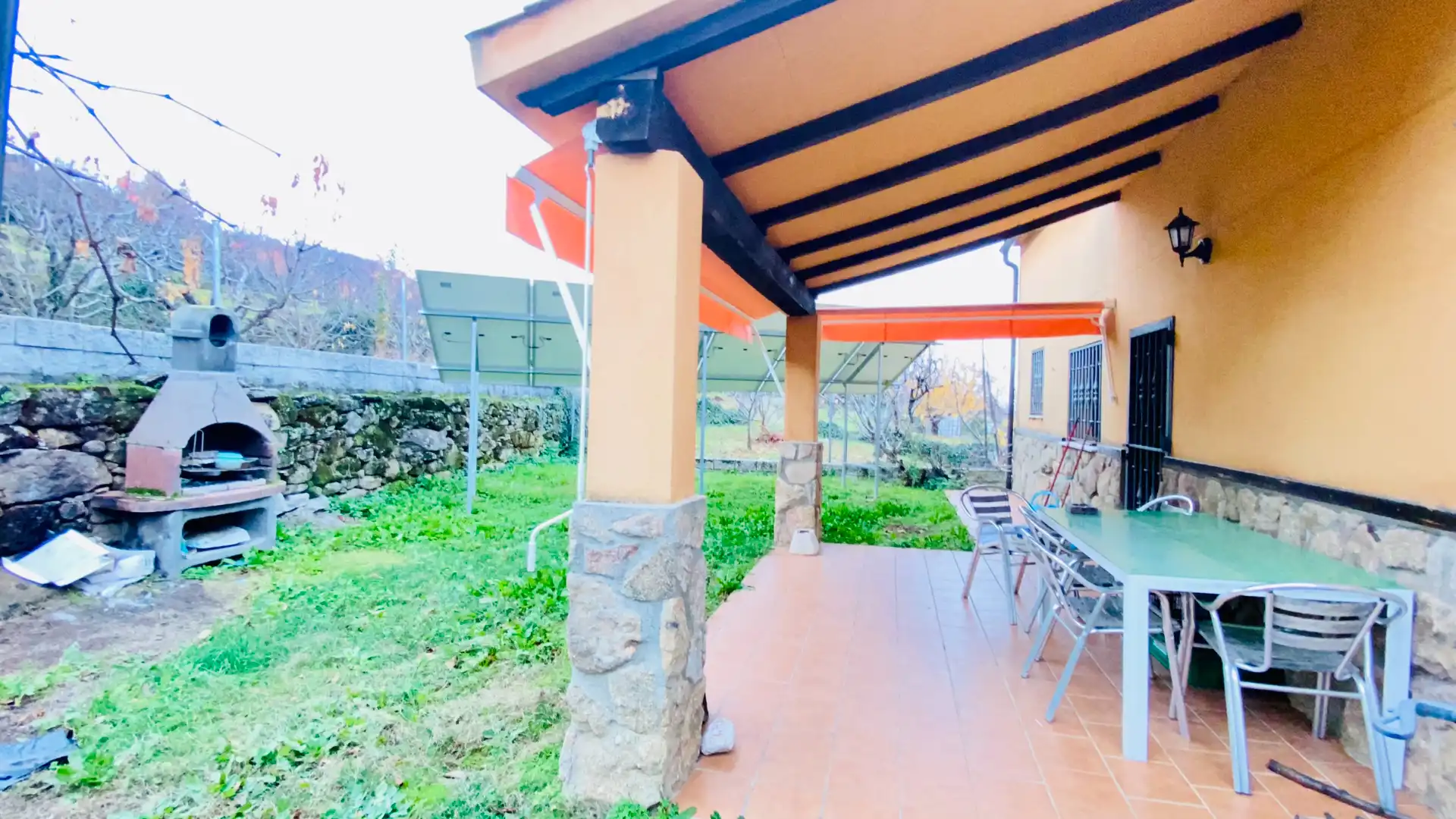 Terrassa de Casa o xalet en venda en Valdastillas amb Aire condicionat, Jardí privat i Terrassa