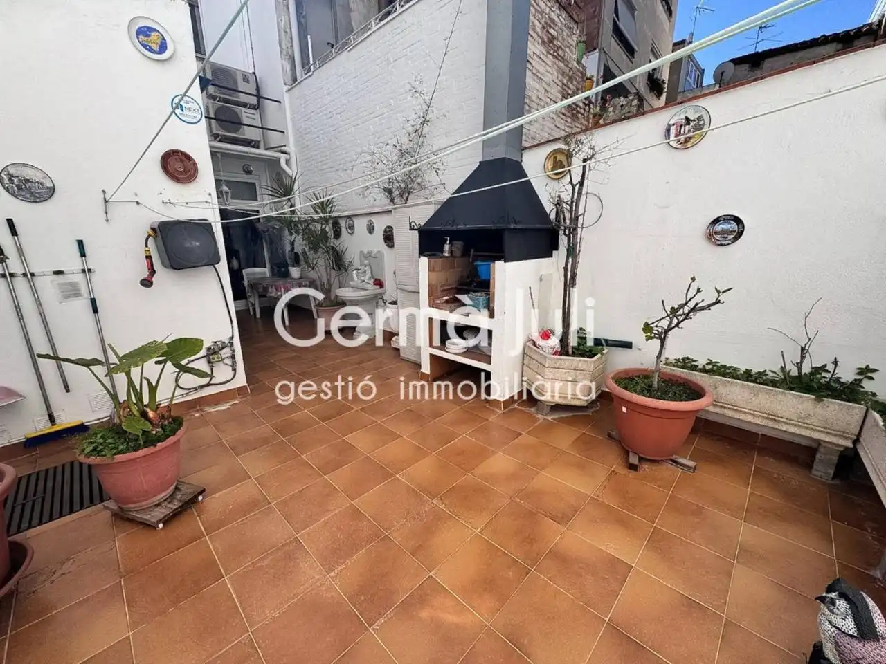 Exterior view of Flat for sale in Badalona  with Air Conditioner, Heating and Private garden