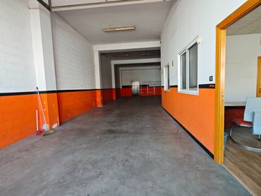 Industrial building for sale in Avenida Sevilla