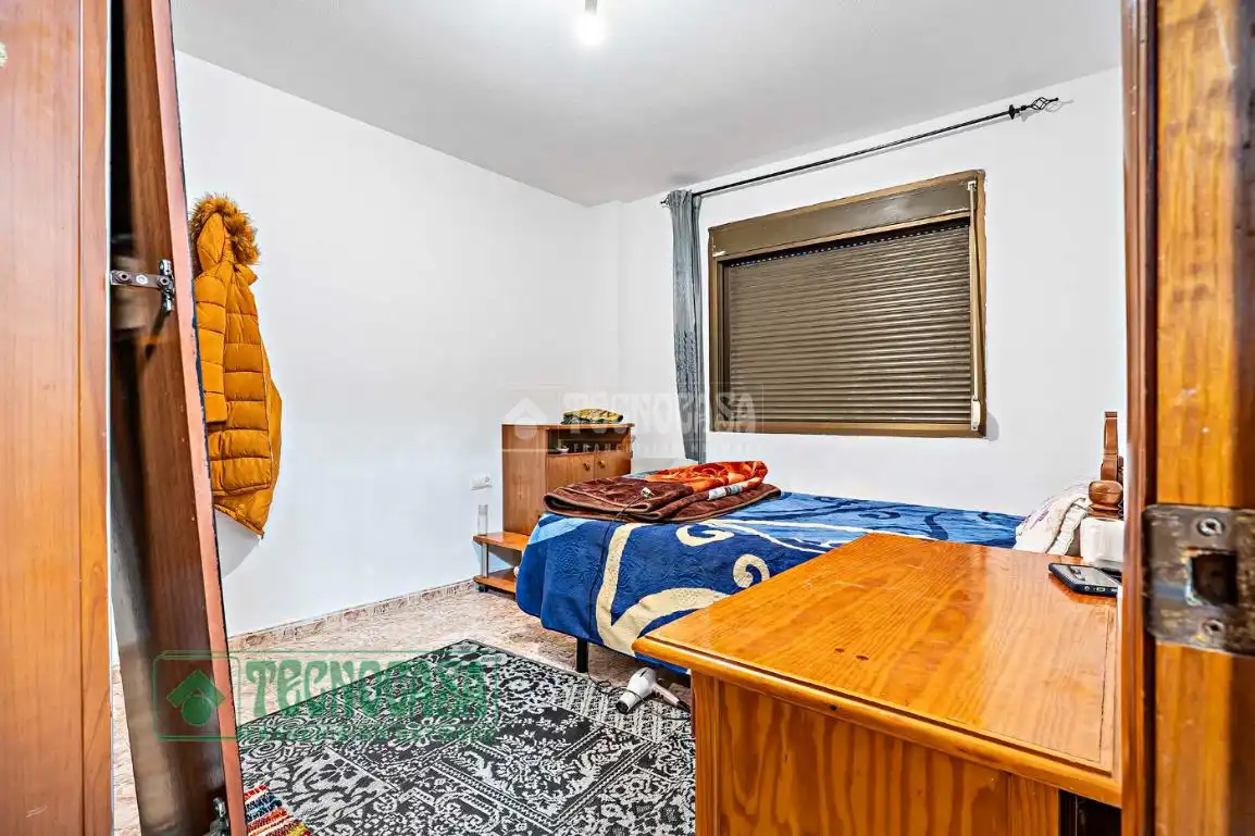 Wohnung zum Verkauf in La Mojonera mit Klimaanlage, Heizung und Terrasse