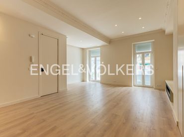 Piso con balcón en venta en CISCAR