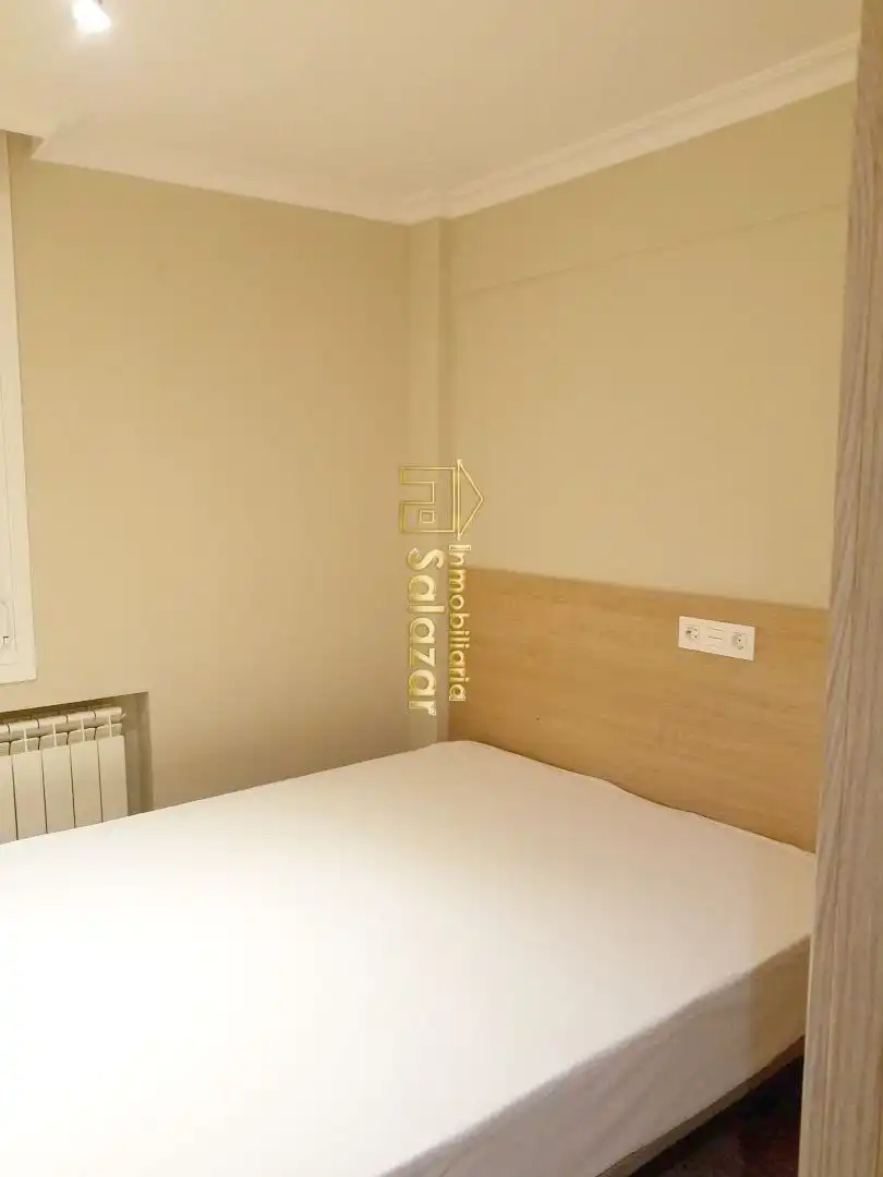 Habitación de Piso de alquiler en Bilbao  con Calefacción