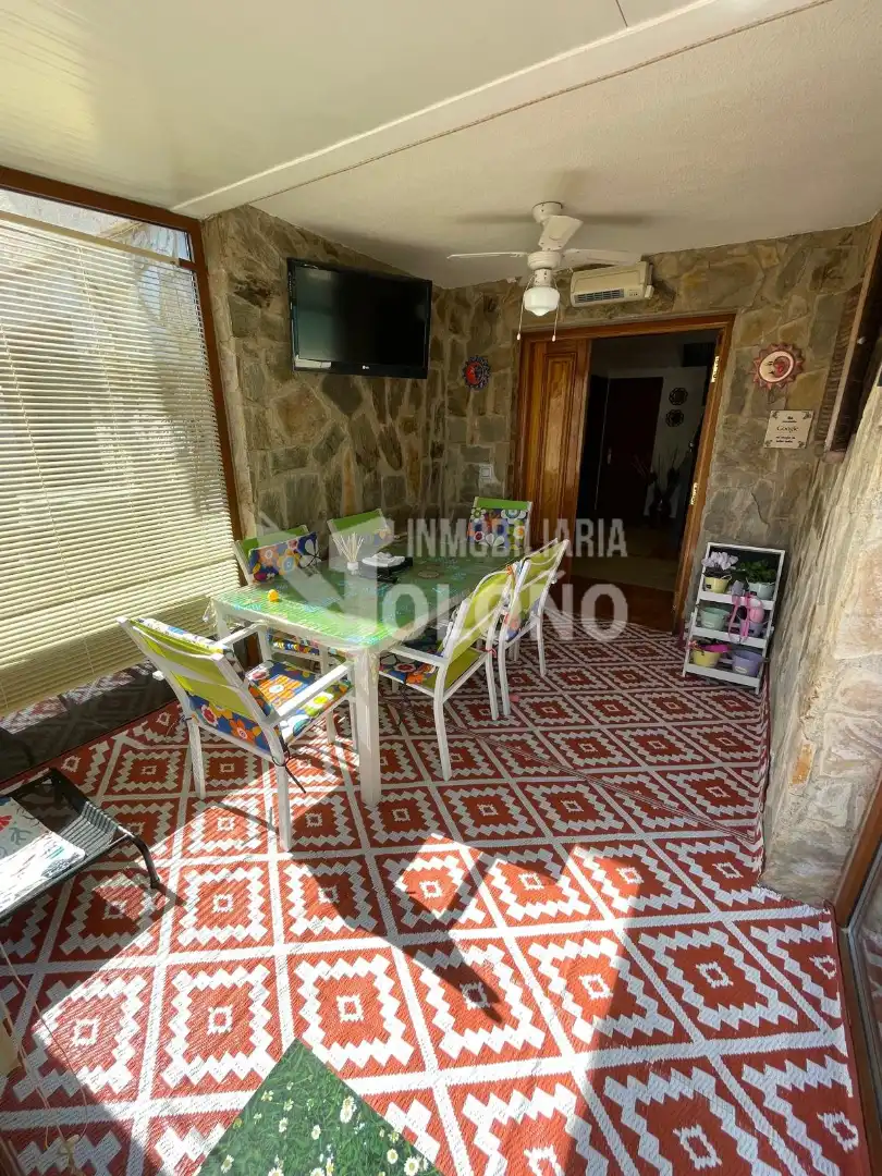 Terrassa de Casa o xalet en venda en Anguciana amb Aire condicionat, Calefacció i Jardí privat