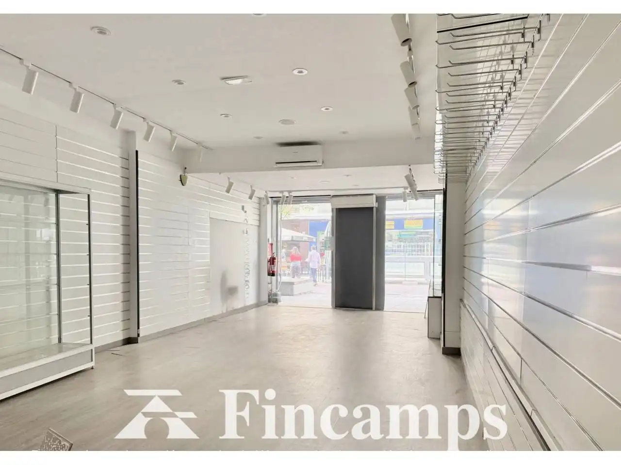 Commercial properties for rent in Sabadell  with Air Conditioner and Alarm
