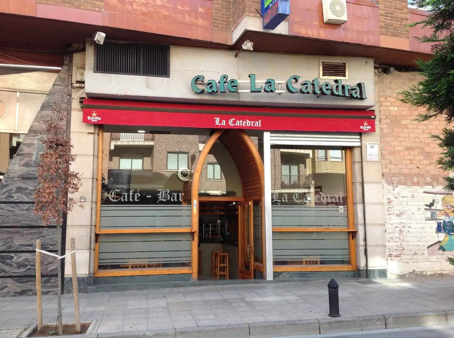 Local comercial en venda a Calle San Jerónimo Hermosilla, imagen 3