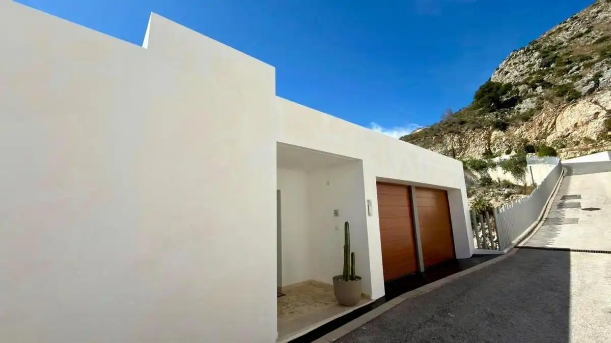 Vista exterior de Dúplex en venda en Altea amb Aire condicionat i Jardí privat